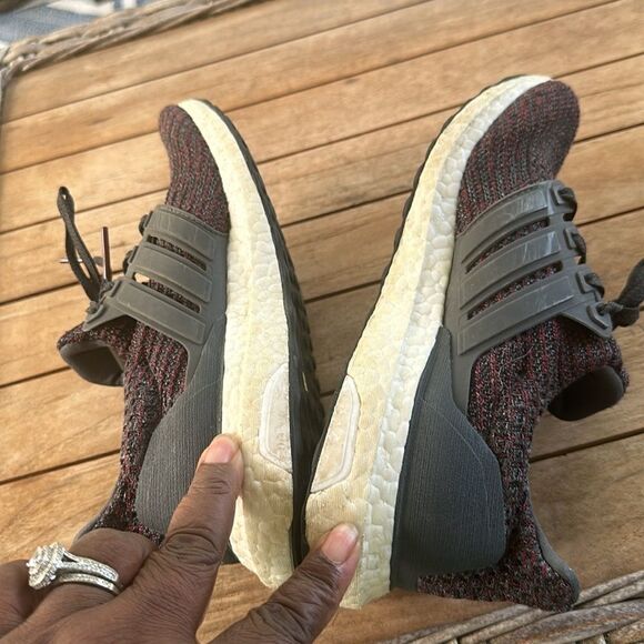 Adidas Ultra Boost Womens Athletic Running Sneakers 6 - Picture 3 of 8